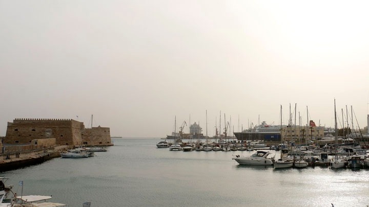 Σκόνη από την Σαχάρα.  Πότε έρχεται και ποιες περιοχές Ελλάδας θα επηρεαστούν