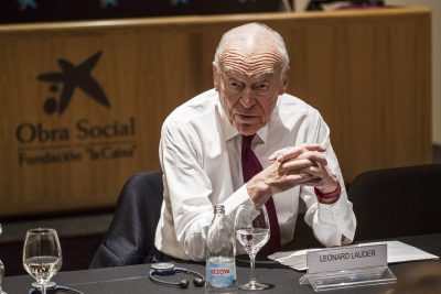 Estée Lauder: Πέθανε σε ηλικία 92 ετών ο Leonard Lauder, που μετέτρεψε την εταιρεία σε κολοσσό ομορφιάς