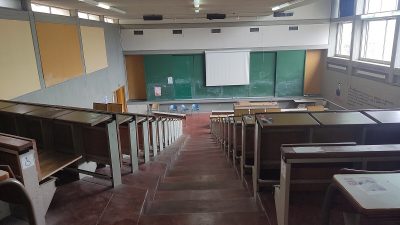 Πτυχίο ΑΕΙ στα τρία χρόνια. Γιατί ανοίγει το θέμα η κυβέρνηση