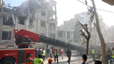 Νέο κύμα ισραηλινών επιθέσεων στο Ιράν. “Στόχοι” αναχαιτίστηκαν στην Τεχεράνη. Ισχυρή έκρηξη στην πόλη Ισφαχάν
