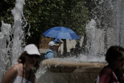 Έρχεται ο “θερμικός θόλος”. Προ των πυλών καύσωνας, με αυξημένο κίνδυνο πυρκαγιών