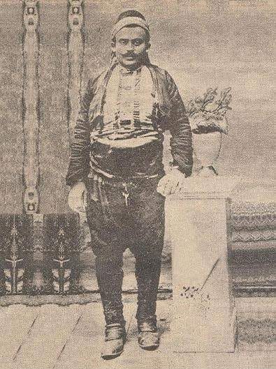  Ποιος είναι ο Τσακιτζής, ο Ζεϊμπέκης που υποδύθηκε ο Μπάρκουλης; Ήταν υπαρκτό πρόσωπο, αντίστοιχο του Γιαγκούλα