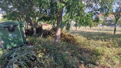 Πάνω από 3.000 καταγγελίες για ακαθάριστα οικόπεδα σε 18 ημέρες. Ξεκίνησαν οι έλεγχοι